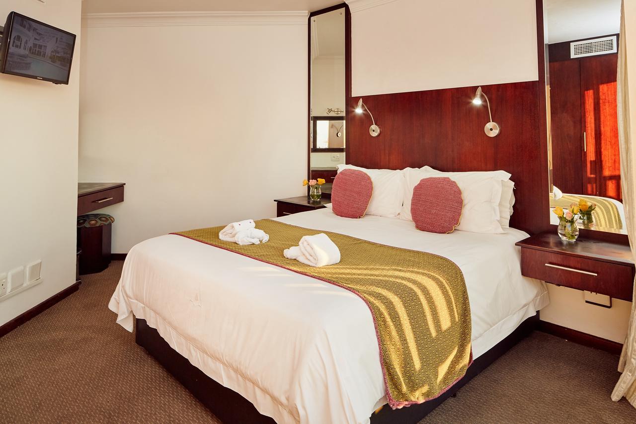 First Group The Palace All-Suite Durban Exterior foto